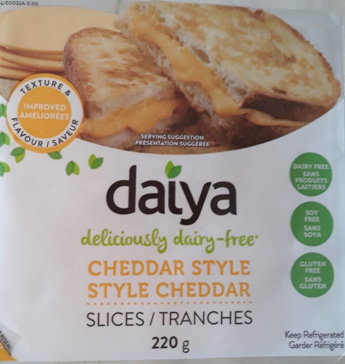 Deliciously dairy-free cheddar style - Product - fr