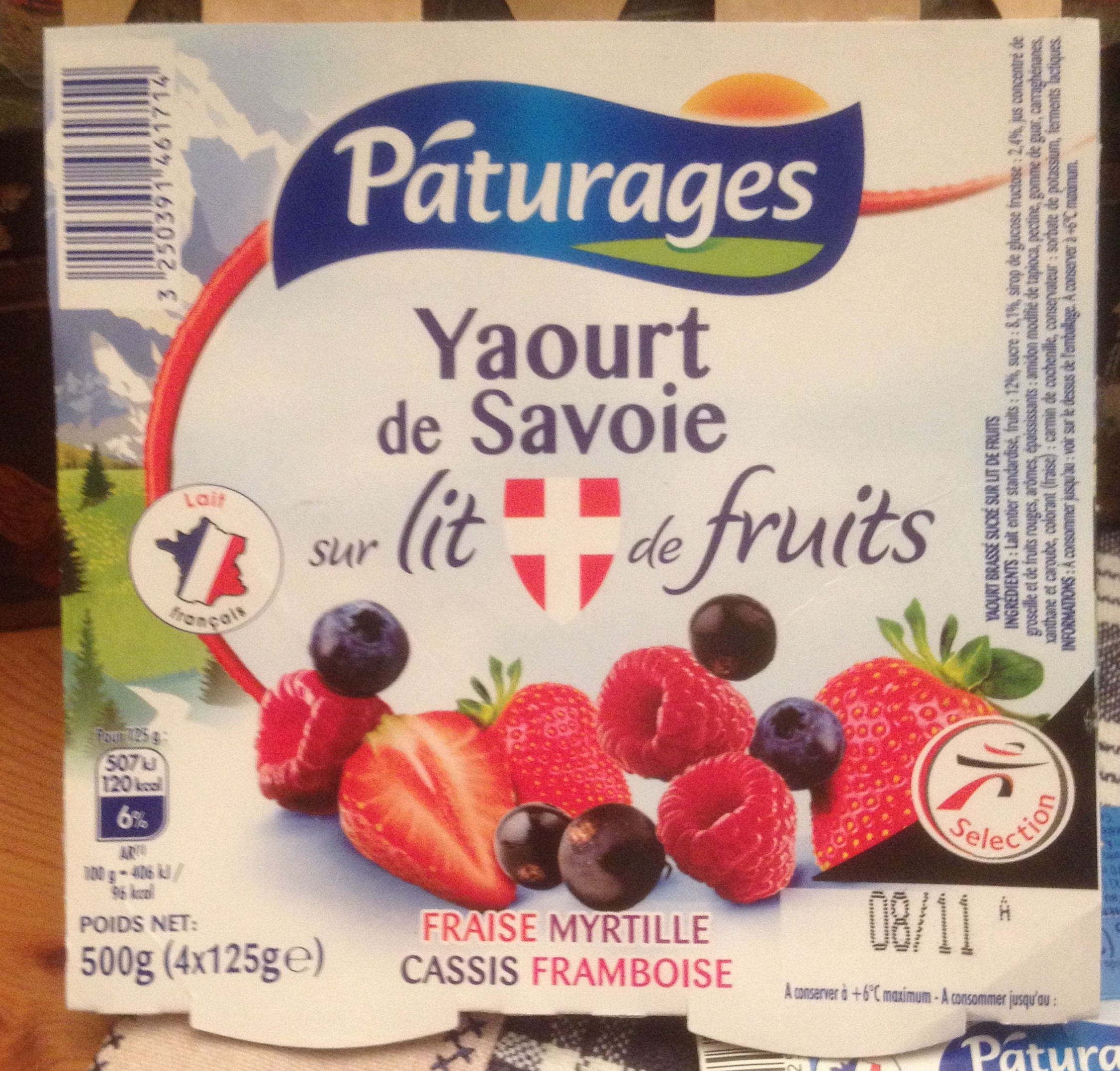 Yaourt de Savoie sur lit de fruits - Product - fr