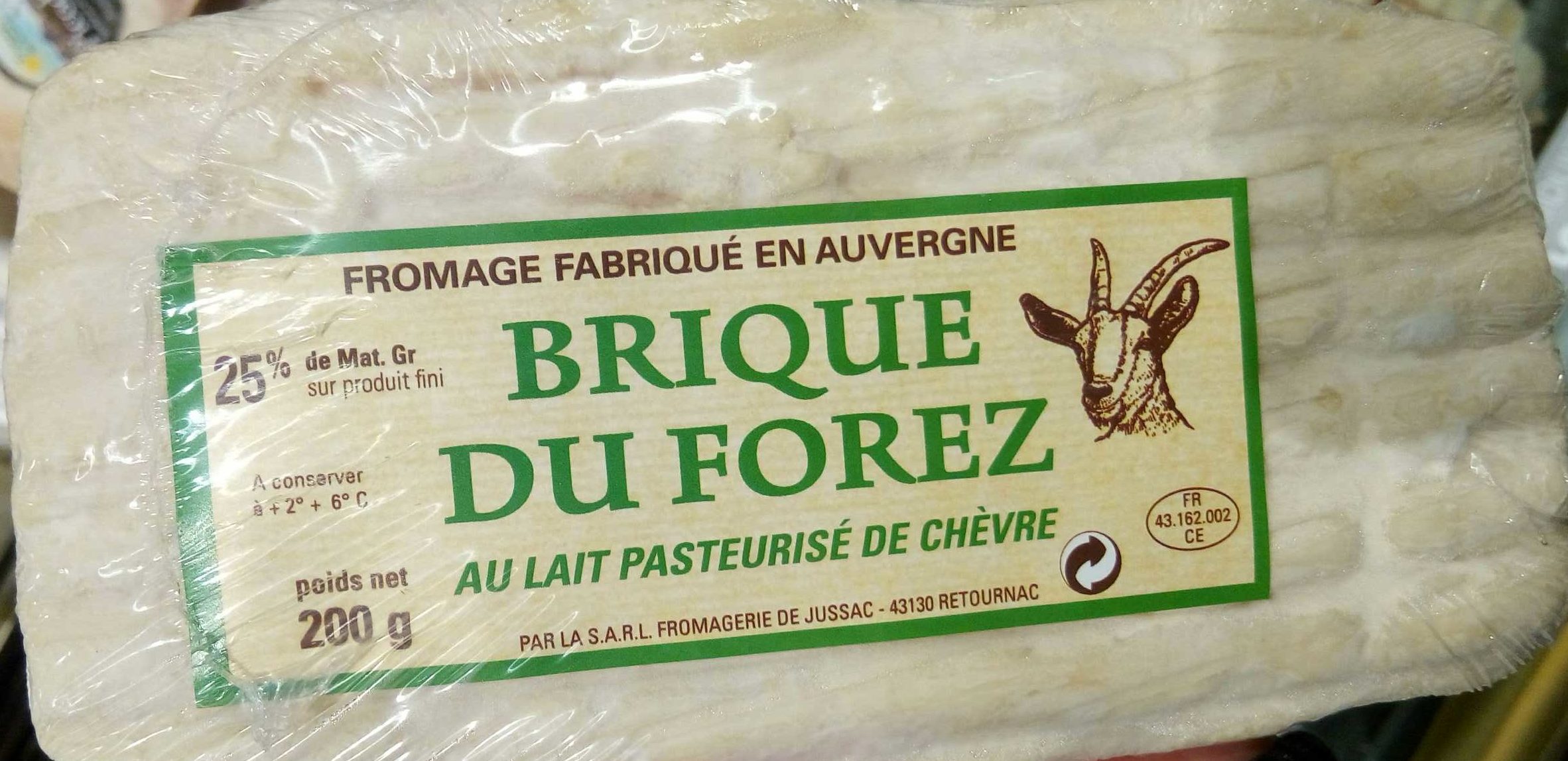 Brique du Forez au lait pasteurisé de chèvre (25 % MG) - Product - fr