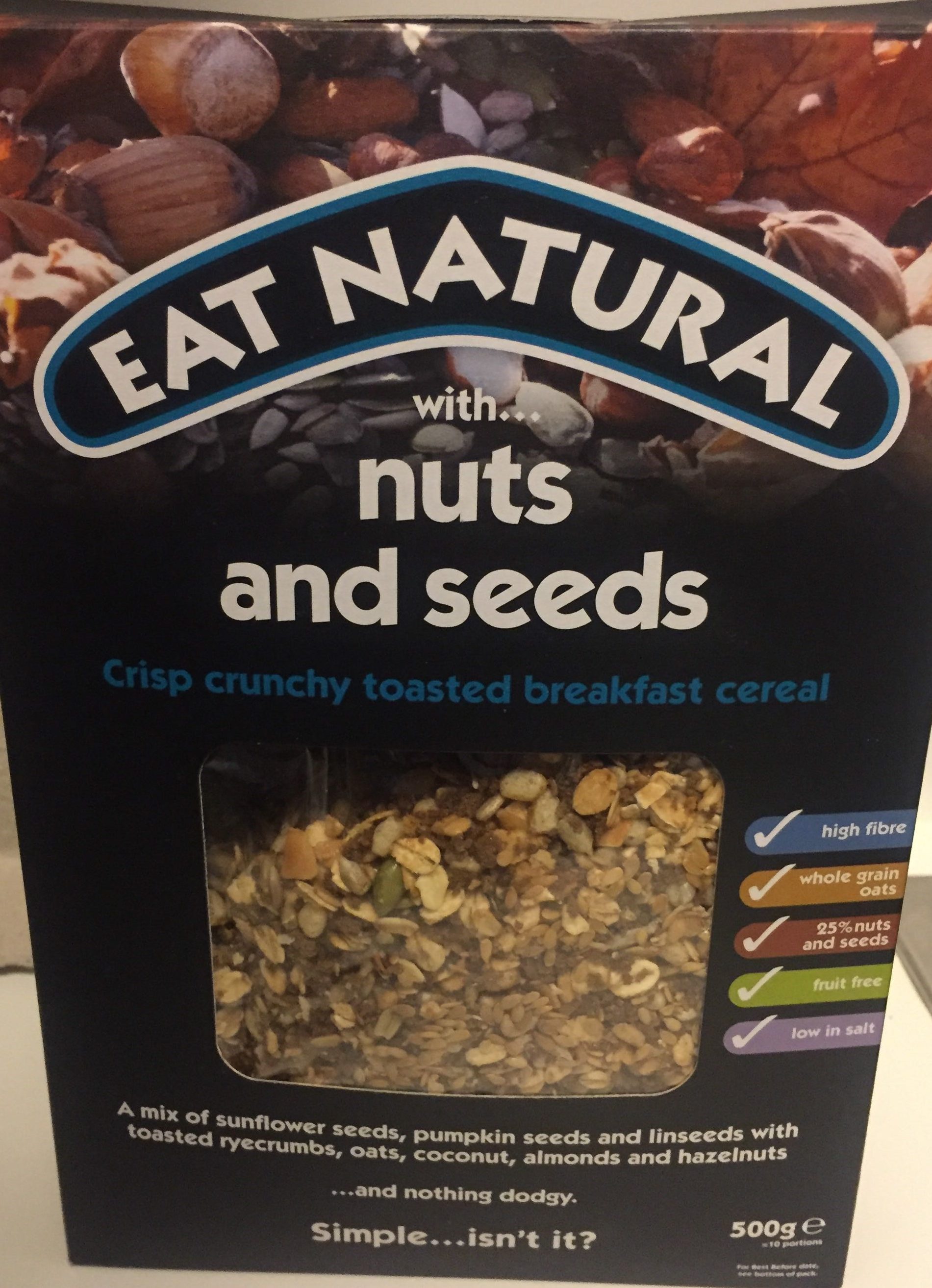 Breakfast cereal with nuts and seeds - Product - fr