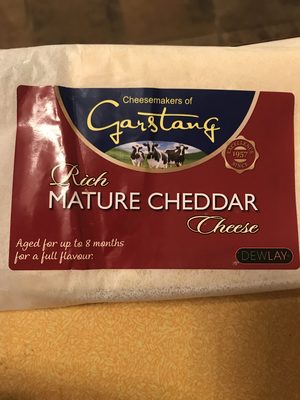 Rich Mature Cheddar Cheese - Product - en