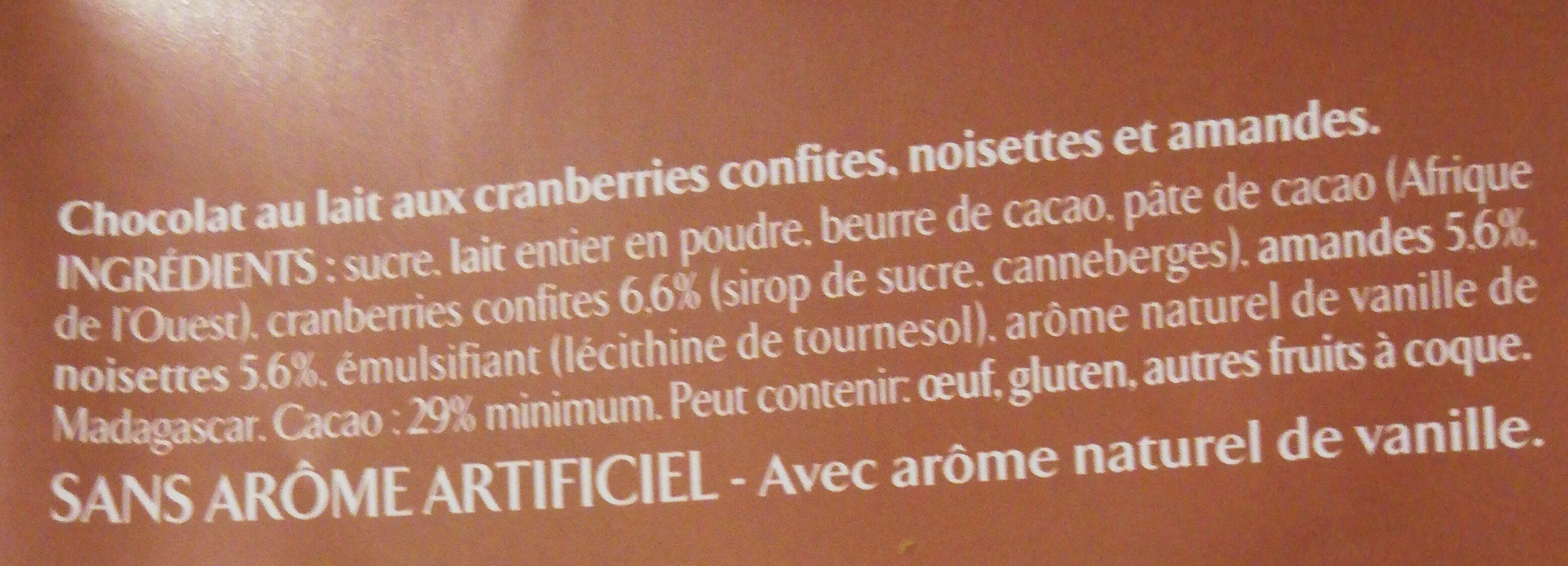 NESTLE L'ATELIER Chocolat au Lait, Cranberries, Amandes et Noisettes - Ingredients - fr
