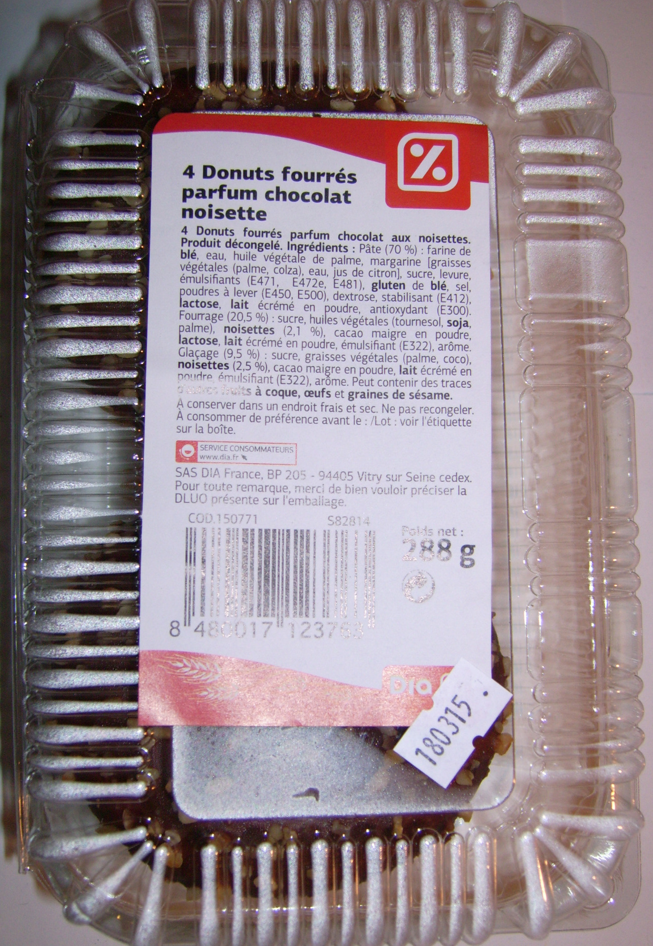 4 Donuts fourrés parfum chocolat noisette - Product - fr