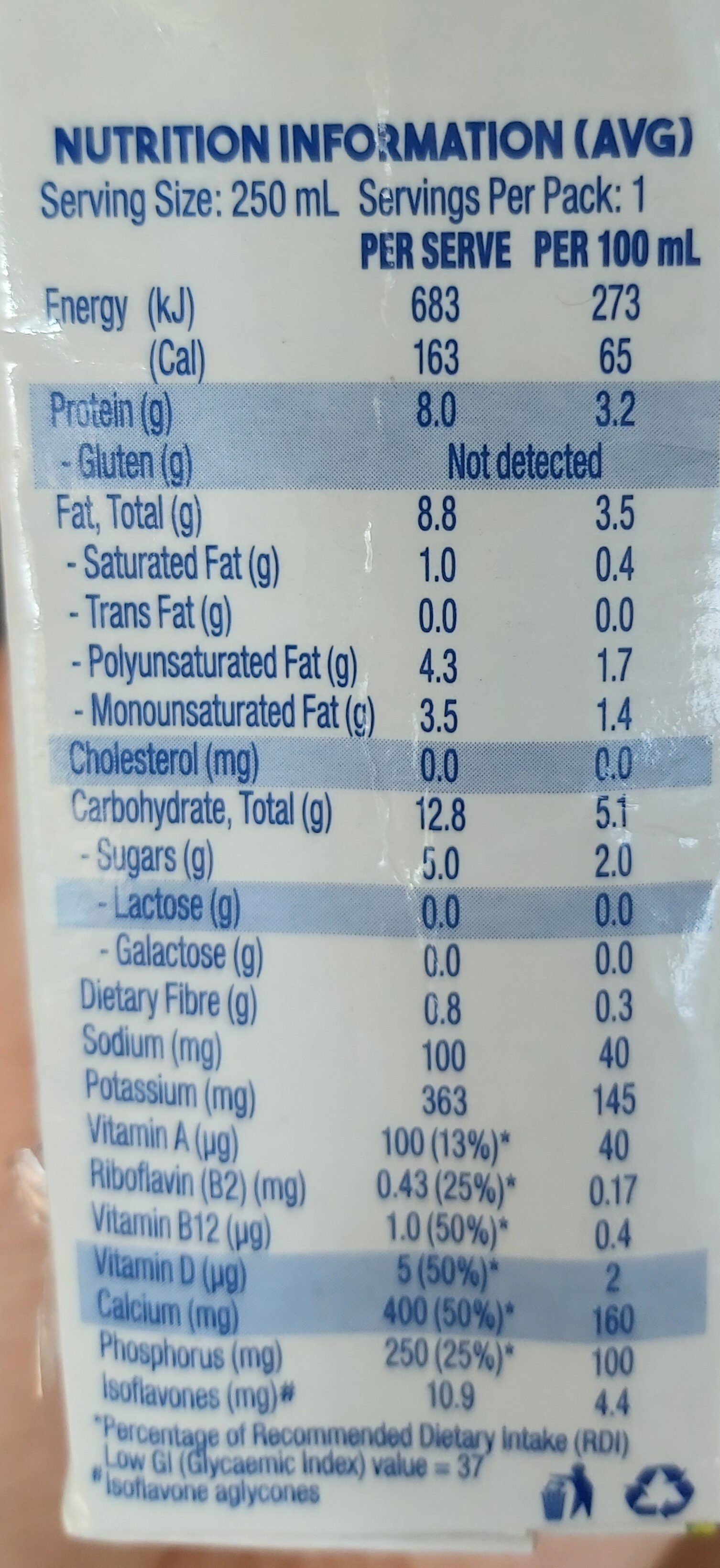 Regular soy milk - Nutrition facts - en
